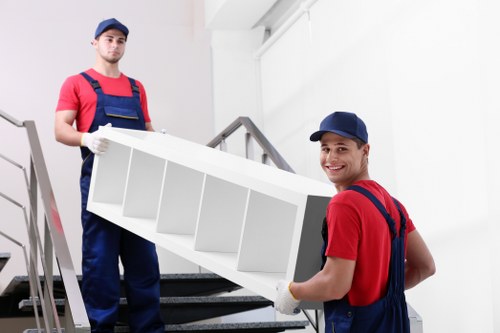 Moving van service for homes and businesses in Hammersmith