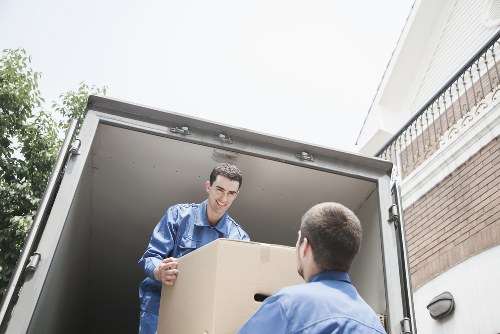 Removal services for furniture, packing and office relocation
